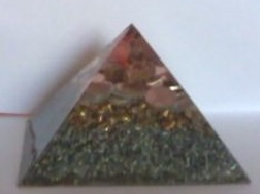 Pyramida_tupa_stredni